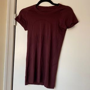 Lululemon swiftly shirt